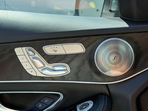 Used 2017 Mercedes-Benz C 300 4MATIC Sedan image 39