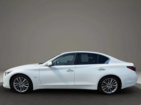 Used 2019 INFINITI Q50 Luxe w/ Essential Package (3.0T Luxe) AWD/4WD image 8