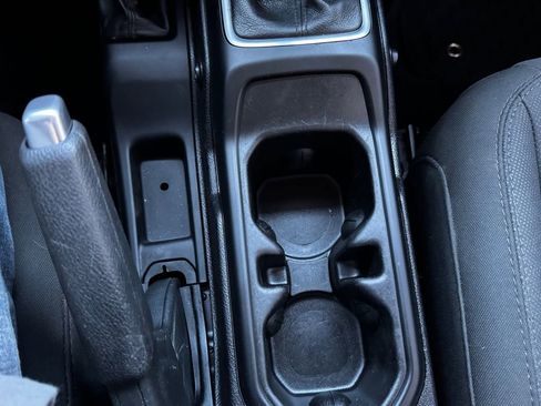 Used 2018 Jeep Wrangler Sport AWD/4WD image 21