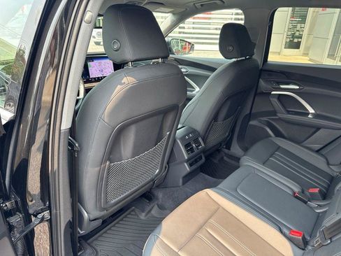 Used 2025 Audi Q5 Premium w/ Convenience Package AWD/4WD image 22