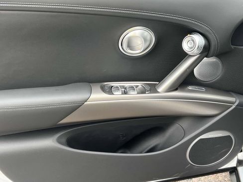 Used 2024 Genesis GV60 Advanced image 17