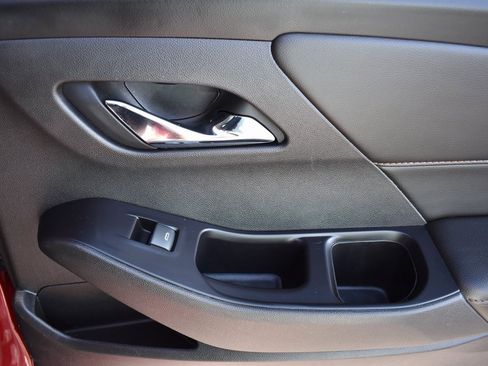 Used 2020 Chevrolet Traverse RS image 14