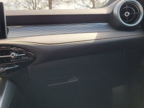 Used 2025 Alfa Romeo Tonale Veloce w/ Premium Package image 11