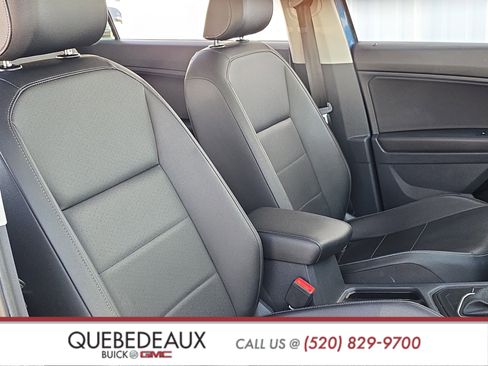 Used 2019 Volkswagen Tiguan SE FWD image 27