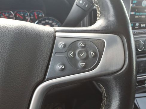 Used 2018 GMC Sierra 1500 SLE image 28