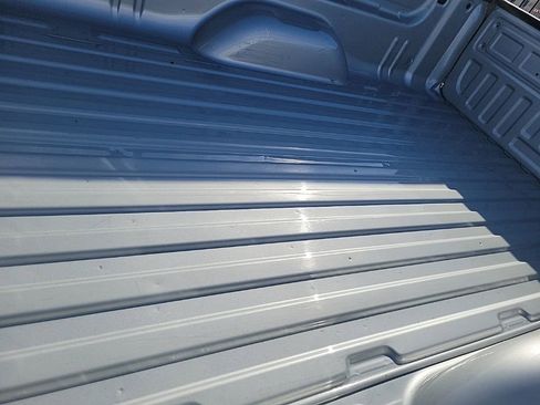 Used 2017 Chevrolet Silverado 2500 LT w/ LT Convenience Package image 5