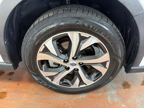 Used 2021 Subaru Outback Touring XT AWD/4WD image 8