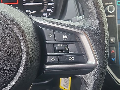 Certified 2025 Subaru Impreza 2.0i image 12