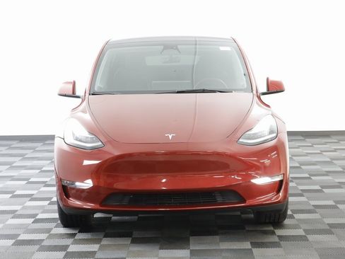 Used 2023 Tesla Model Y Long Range image 24