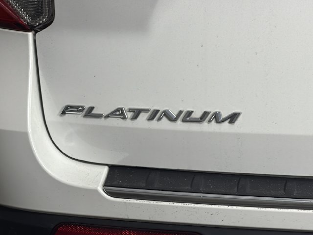 Used 2021 Ford Explorer Platinum w/ Equipment Group 601A AWD/4WD image 25