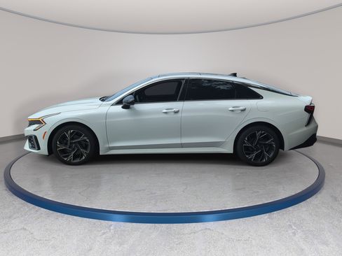 Used 2025 Kia K5 GT-Line w/ GT-Line Premium Package FWD image 3