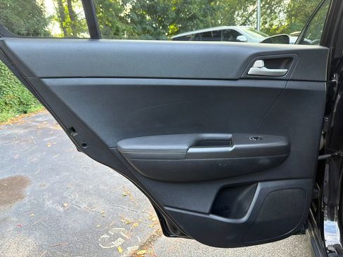 Used 2018 Kia Sportage LX FWD image 21