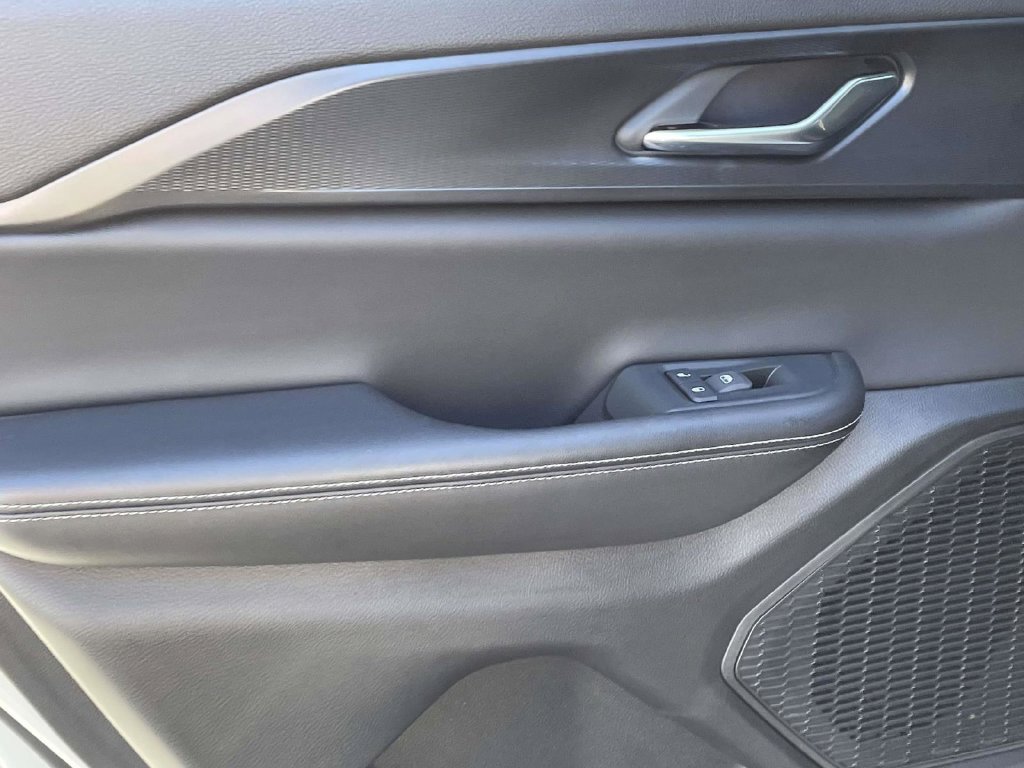 Certified 2024 Jeep Grand Cherokee Altitude RWD image 20
