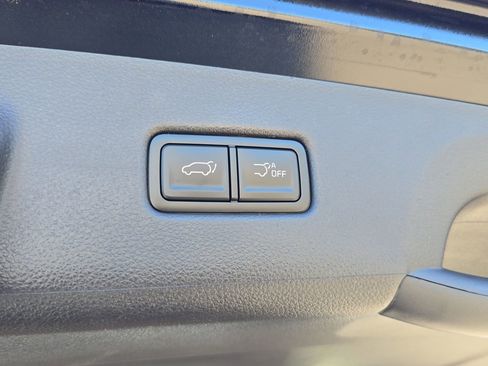 New 2026 Kia Carnival EX FWD image 11