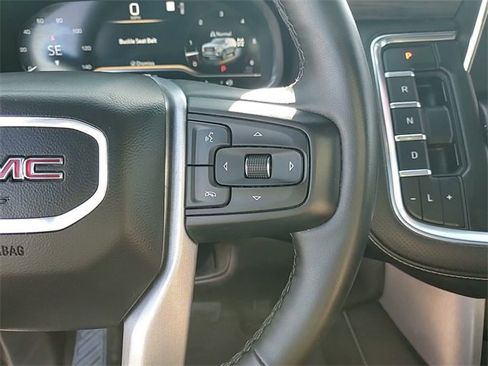 Used 2023 GMC Yukon SLT w/ SLT Premium Package image 20
