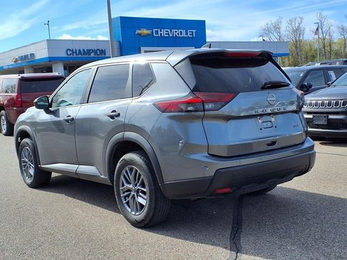 Used 2024 Nissan Rogue S AWD/4WD image 7