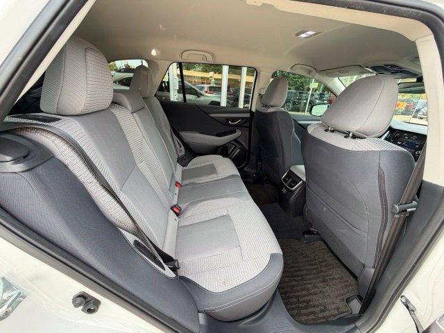 Used 2024 Subaru Outback Premium AWD/4WD image 16