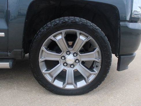 Used 2018 Chevrolet Silverado 1500 High Country AWD/4WD image 10