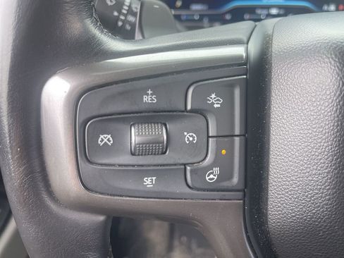 Used 2022 Chevrolet Silverado 1500 ZR2 w/ Technology Package image 10