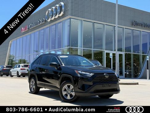 Used 2025 Toyota RAV4 LE AWD/4WD image 1