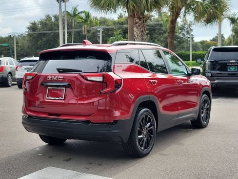 Certified 2023 GMC Terrain SLE w/ Driver Convenience Package FWD image 5