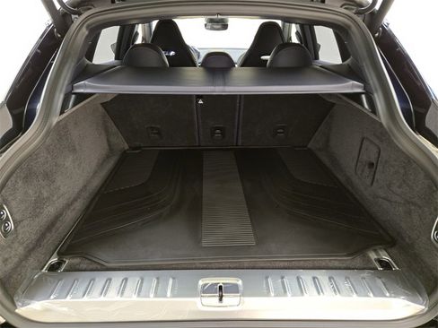 Used 2025 Aston Martin DBX 707 image 23