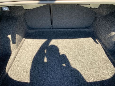 Used 2025 Volkswagen Jetta SE image 30