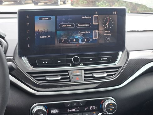 New 2026 Nissan Altima 2.5 SR FWD image 15