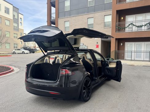 Used 2017 Tesla Model X P100D image 34