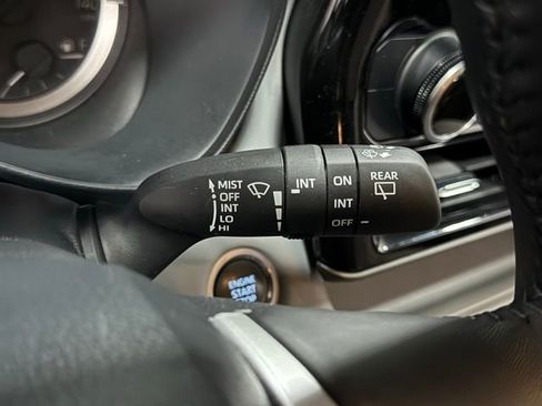 Used 2024 Toyota Highlander LE image 20