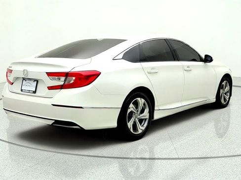 Used 2019 Honda Accord EX image 5