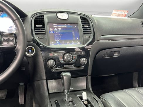 Used 2014 Chrysler 300 S image 11
