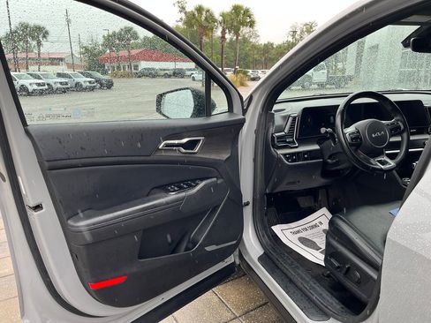 Used 2023 Kia Sportage X-Line w/ X-Line Premium Package AWD/4WD image 10