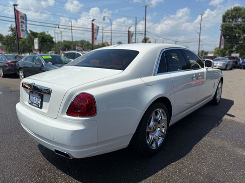 Used 2011 Rolls-Royce Ghost RWD image 9