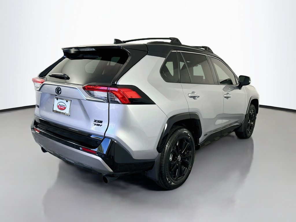 Used 2025 Toyota RAV4 XSE w/ Advanced Technology Package AWD/4WD image 5