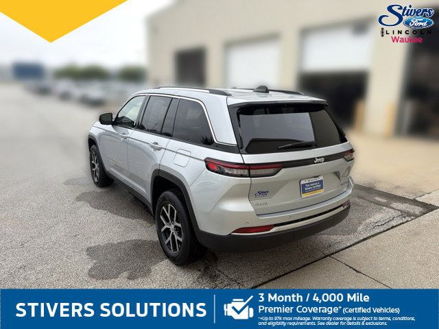 Used 2023 Jeep Grand Cherokee Limited AWD/4WD image 10