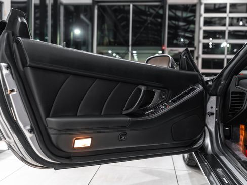 Used 2004 Acura NSX T image 26