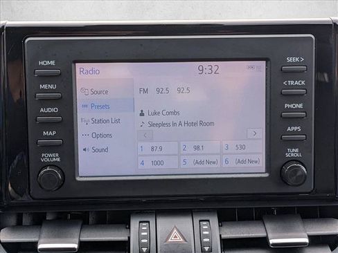 Used 2019 Toyota RAV4 XLE Premium FWD image 13
