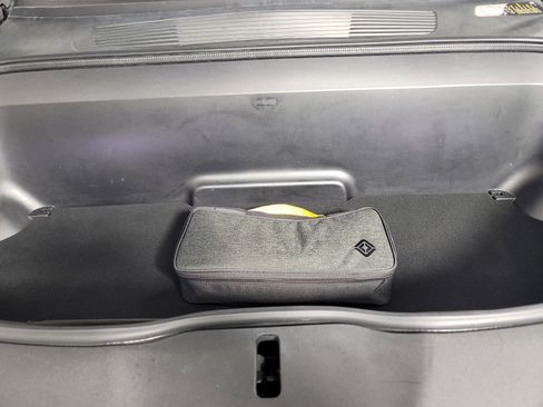 Used 2023 Rivian R1S Launch Edition image 14