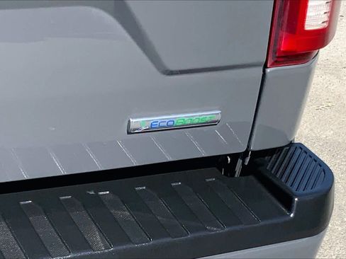 Used 2018 Ford F150 Lariat AWD/4WD image 10
