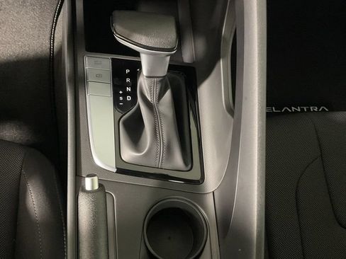 New 2026 Hyundai Elantra SE FWD image 28