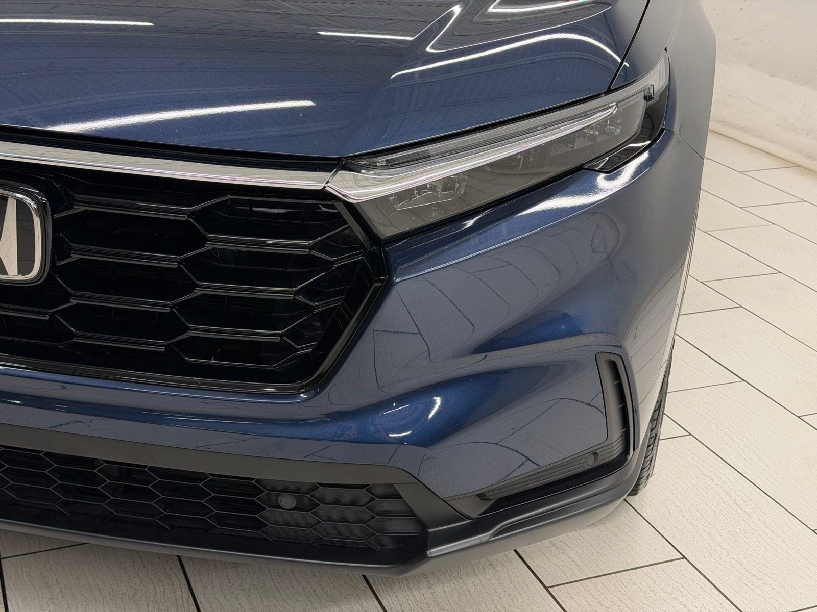 Used 2023 Honda CR-V EX-L image 9