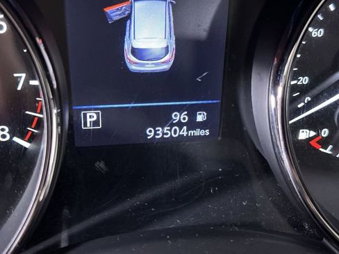 Used 2019 Nissan Rogue Sport SV w/ Technology Package image 12