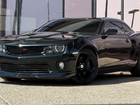 Used 2011 Chevrolet Camaro SS w/ RS Package RWD image 2