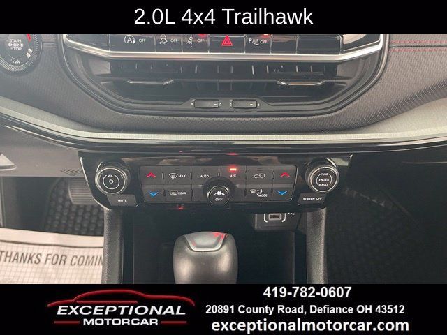Used 2025 Jeep Compass Trailhawk AWD/4WD image 42