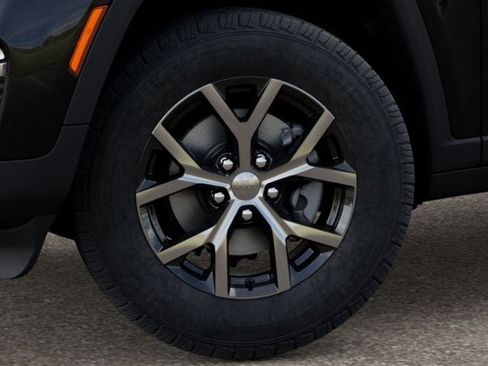 New 2025 Jeep Grand Cherokee Limited image 4