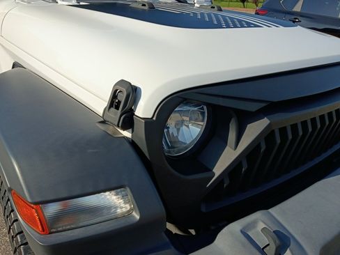 Used 2020 Jeep Wrangler Unlimited Sport S AWD/4WD image 28