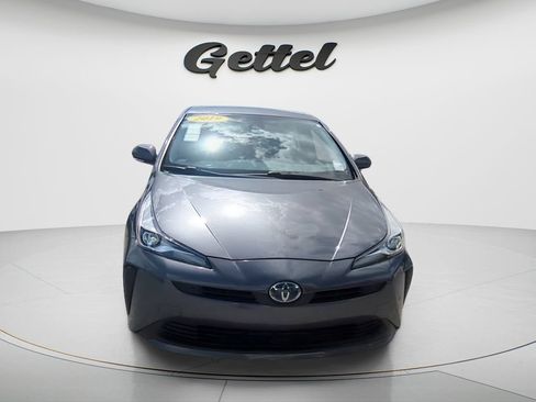 Used 2019 Toyota Prius LE FWD image 2