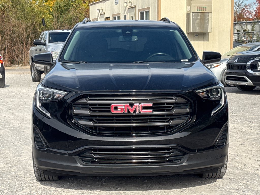 Used 2021 GMC Terrain SLE w/ Driver Convenience Package FWD image 7