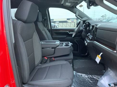 New 2026 GMC Sierra 2500 SLE w/ SLE Value Package; image 27
